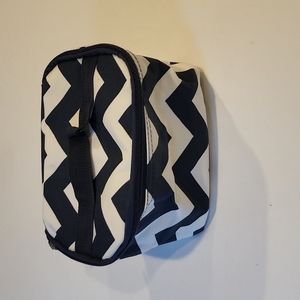 NWOT Chevron Pattern Cosmetic Bag